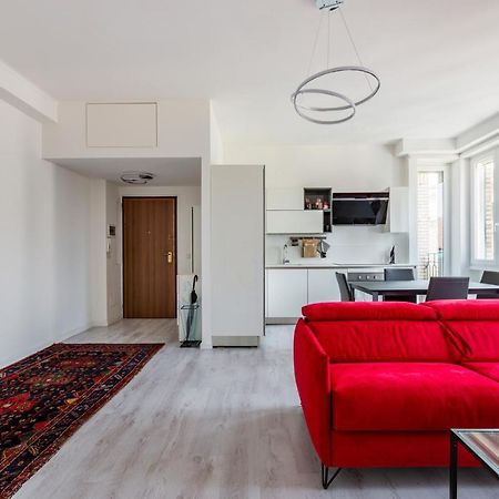 Garibaldi & Gae Aulenti Modern Apt With Private Parking! ミラノ エクステリア 写真