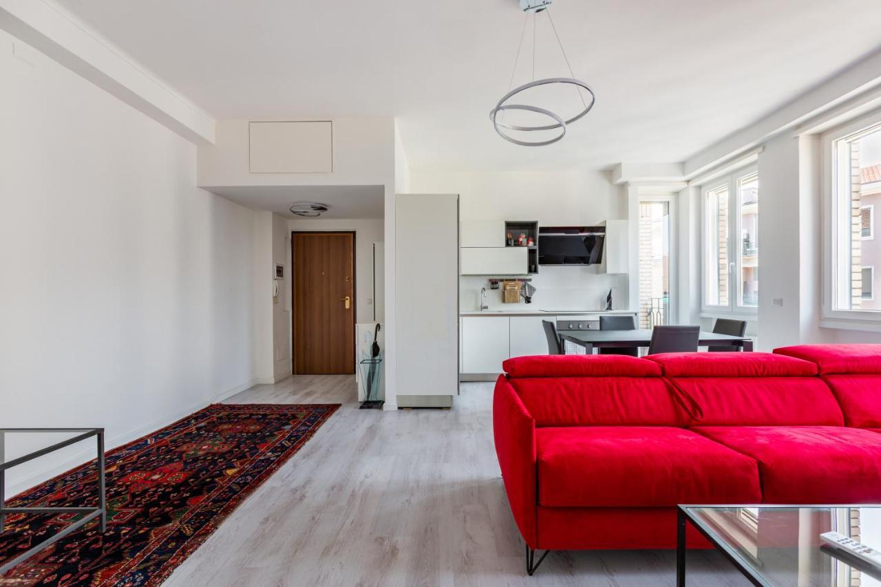 Garibaldi & Gae Aulenti Modern Apt With Private Parking! ミラノ エクステリア 写真