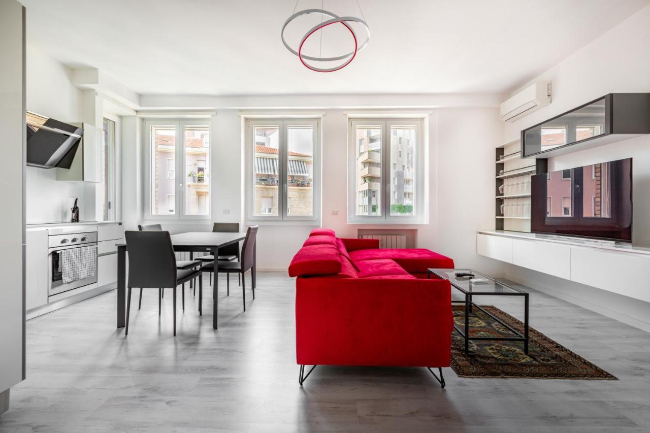 Garibaldi & Gae Aulenti Modern Apt With Private Parking! ミラノ エクステリア 写真